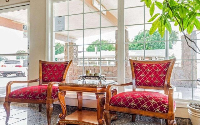 Econo Lodge Woodland near I-5