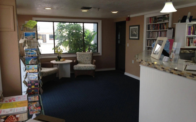 Shoreline Island Resort - Exclusively Adult