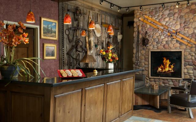 The Rockwell Inn (formerly the Lexington at Jackson Hole Hotel & Suites)