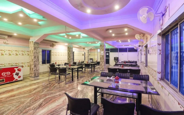 Silver Woods by OYO Rooms