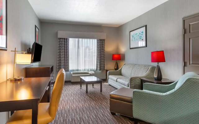 Best Western Plus Gallup Inn & Suites
