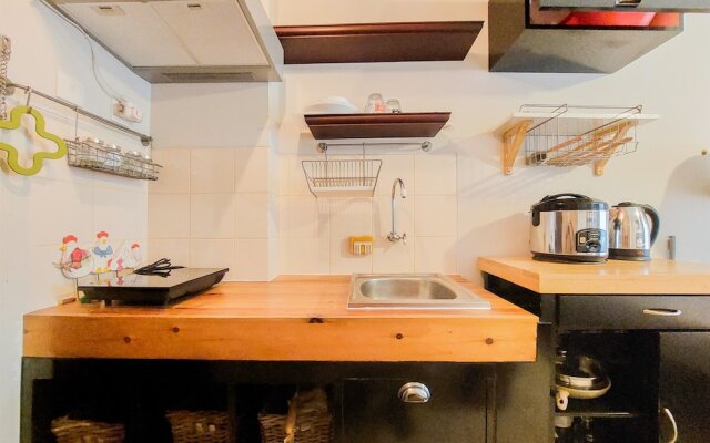 Best Deal And Restful Studio At Serpong Greenview Apartment