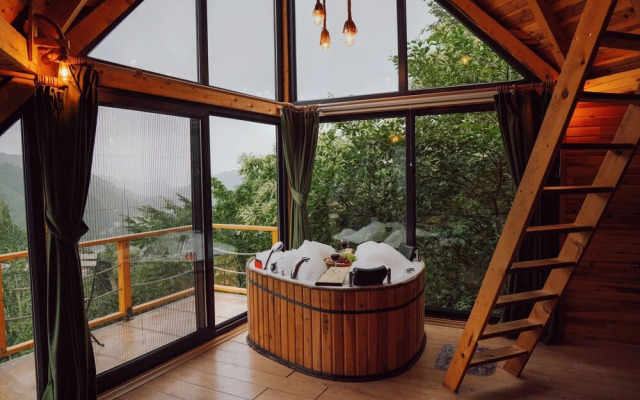 Pavri Suit Bungalov