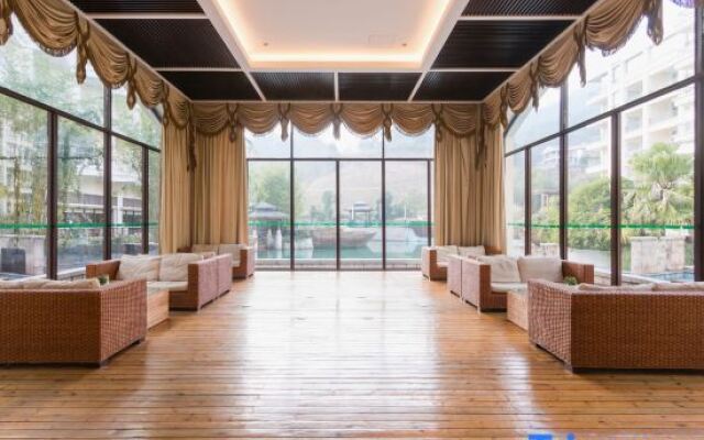 Xihai Hot Spring Holiday Hotel