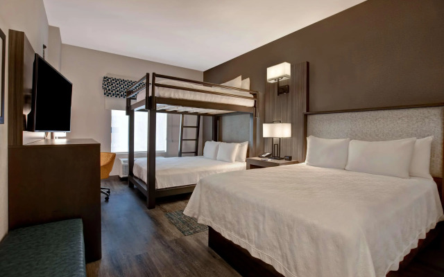 Hampton Inn & Suites San Antonio Riverwalk