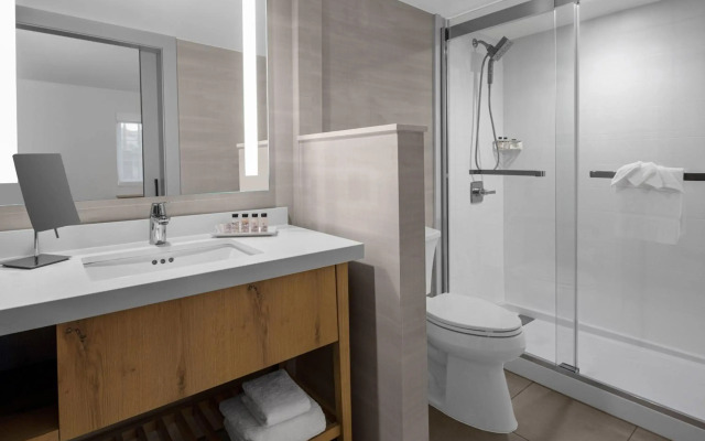 Delta Hotels by Marriott Santa Clara