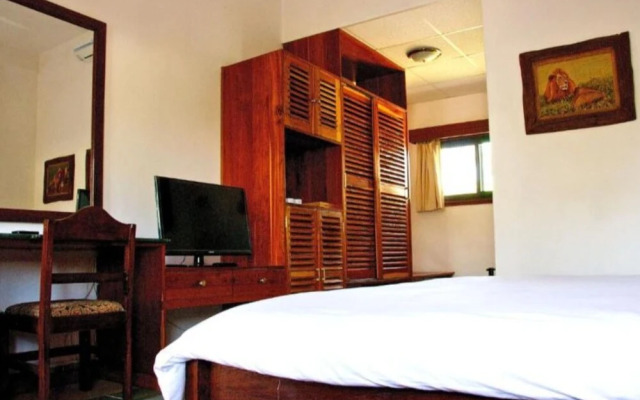 Galu Inn