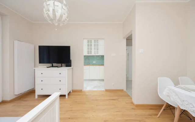 Apartment Near Old Town by Renters