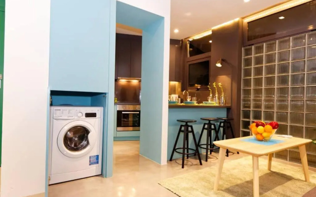 2 bedroom design apartment in Athens center