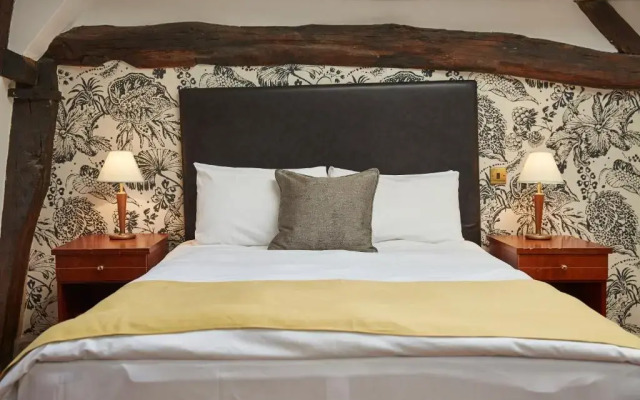 White Hart Hotel by Greene King Inns