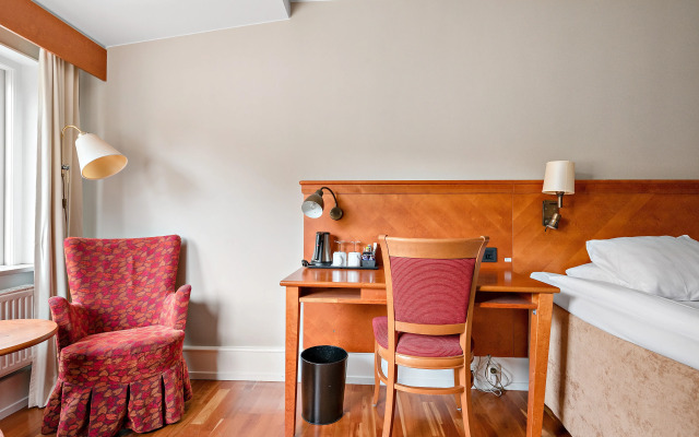 Best Western Strand Hotel