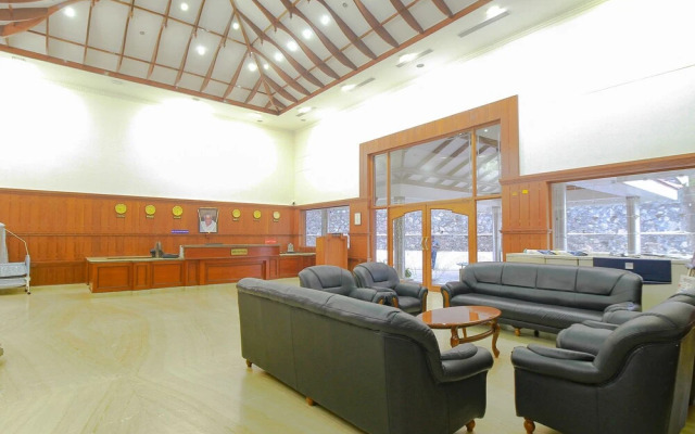 OYO 28567 Krishna Holiday Village