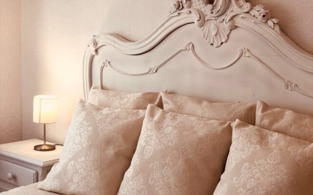 Holidays2Torremolinos La Colina terrace