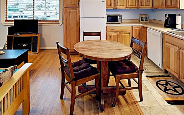 Deckhouse - Two Bedroom Home