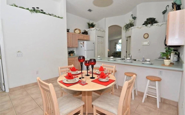 Lake View House 4 Bedroom