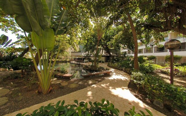 Condado Lagoon Villas at Paseo Caribe