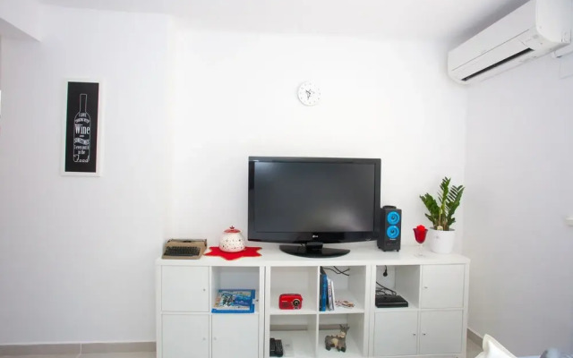 Studio Apartment Laganini