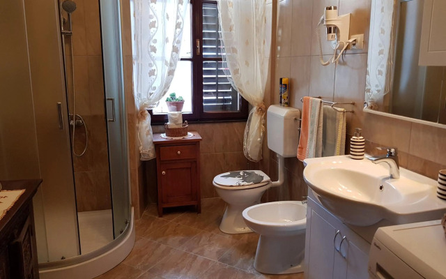 Noemi City Apartments