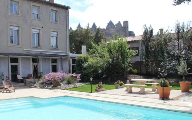 Carcas Hôtes Guest House