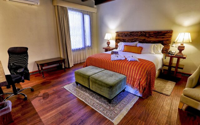 Pensativo House Hotel