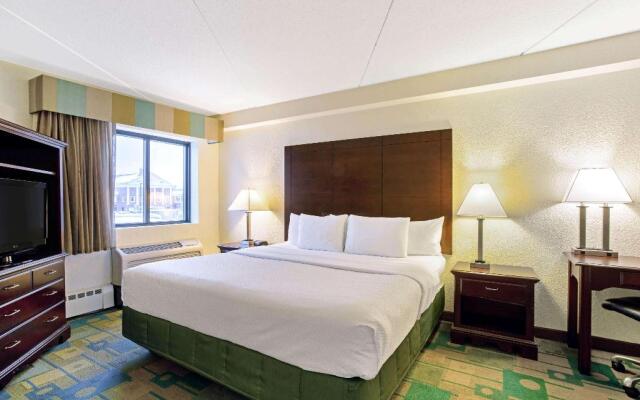 La Quinta Inn And Suites Boston-Somerville