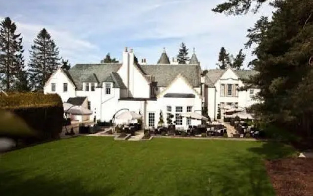 Cairn Lodge