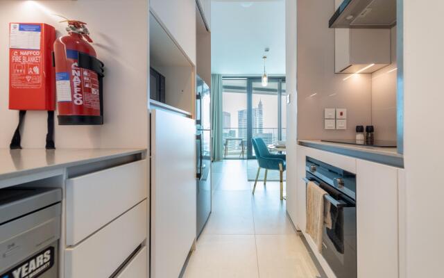 DXB - Address JBR - 705 - DM