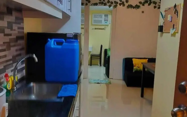 Spacious 1-bedroom Condo in Quezon City With Private Pool