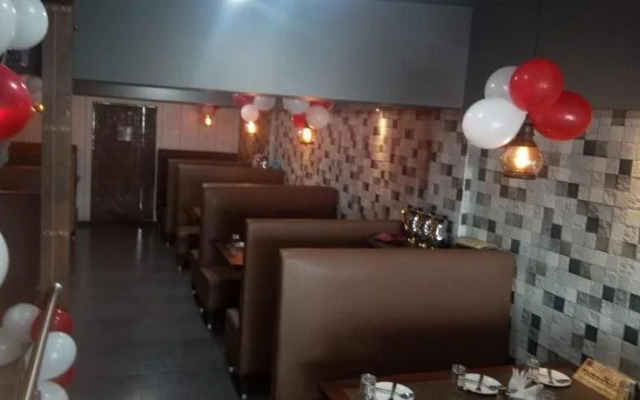 Airport Hostel 13