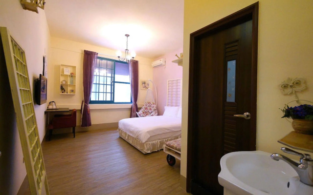 Rabbit house hotel