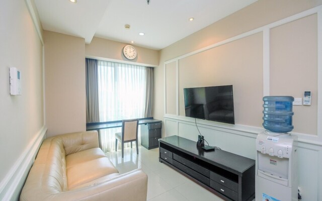 Gandaria Heights Apartment with Mall Access