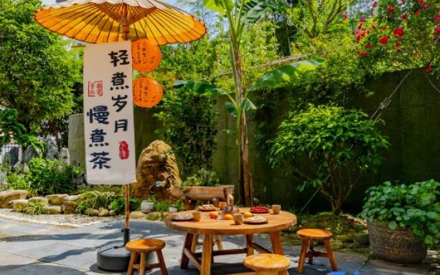 Hanlu Hostel