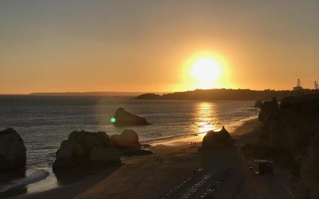 E&M Beach House Aldeamento do Levante III