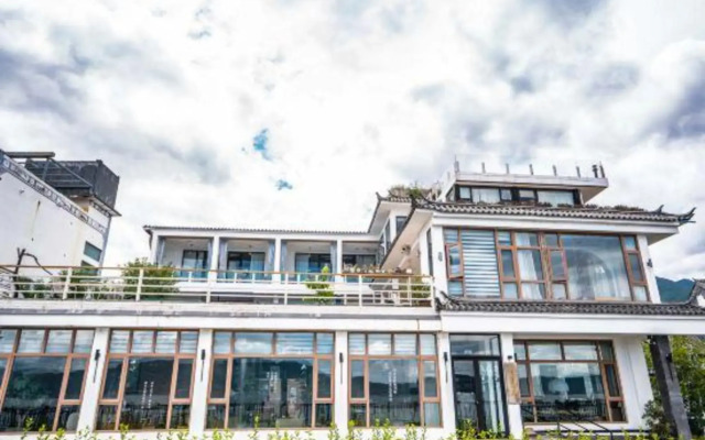 Dali Huayue Fanxing Sea View Inn