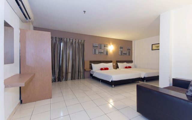 Simms Grand Inn
