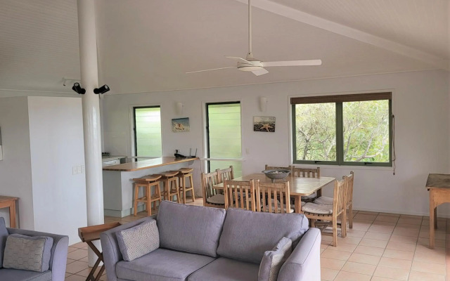The Retreat Beach Houses