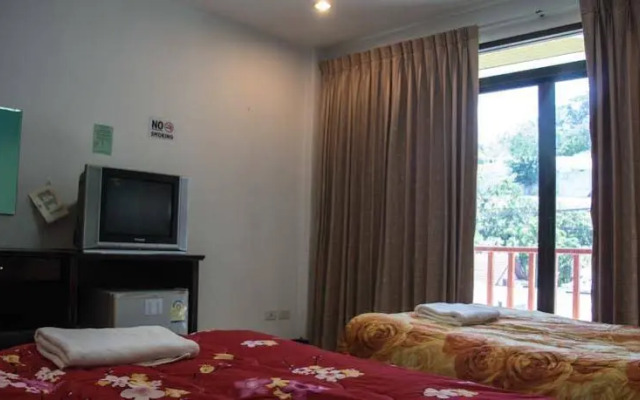 Patong Bay Guesthouse