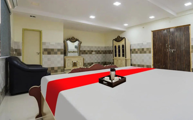 Oyo Flagship 804922 Seera Suites