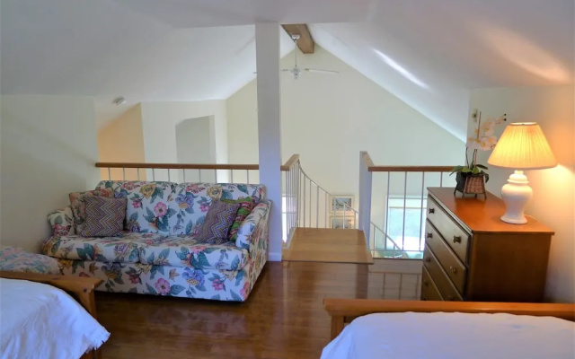 48 Middlecott - 2 Bedroom Condo