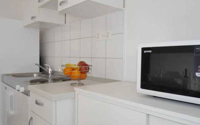 Dugi Rat Seaside Apartments