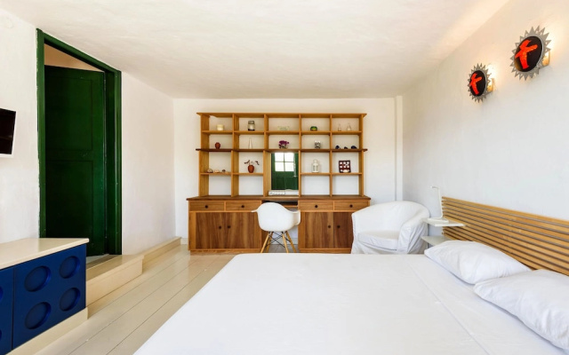 Traditional Villa 5 Mins on Foot From the Beach