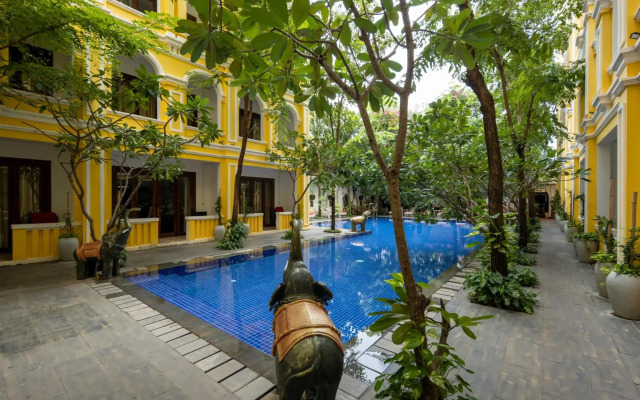 La Residence WatBo Hotel