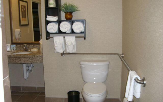 Hampton Inn & Suites Pueblo/North
