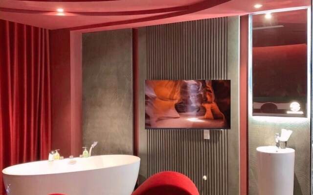 Saocharm Sài Gòn Hotel