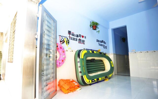 Surfing Youth Hostel