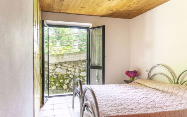 Nel Bosco (Lgi220)