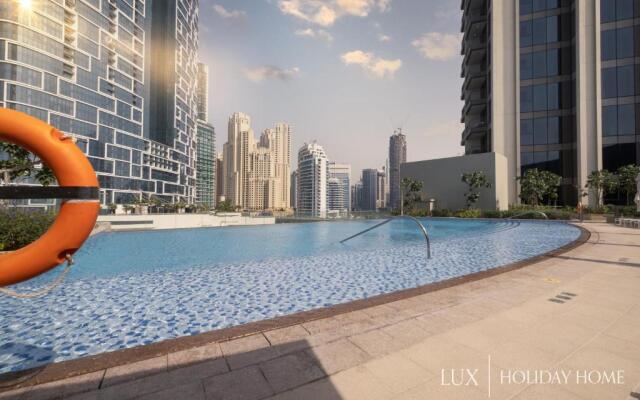 LUX 52 42 Deluxe Island view suite