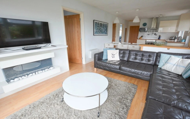 Swallows Croyde 3 Bedrooms, Sleeps 6, Beach Chalet