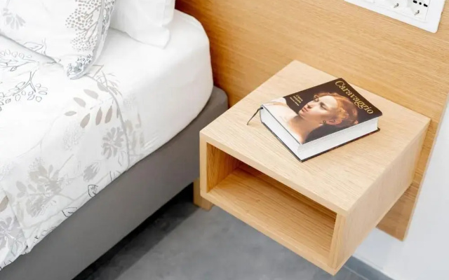 Eos Elegant Apartment & Suites