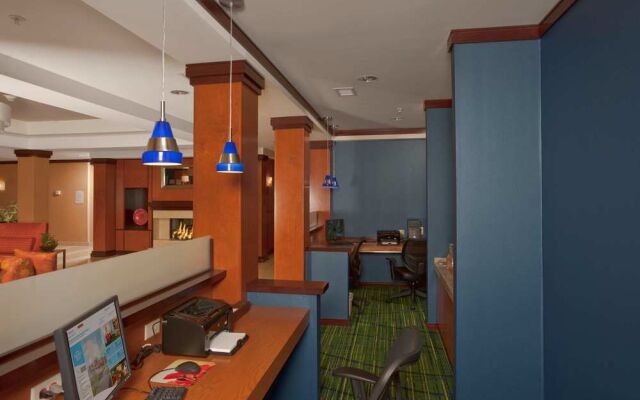 Fairfield Inn & Suites Brunswick Freeport